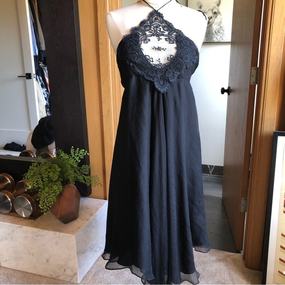Samantha Treacy black silk halter dress lace front side zip lined wavy hemline 4